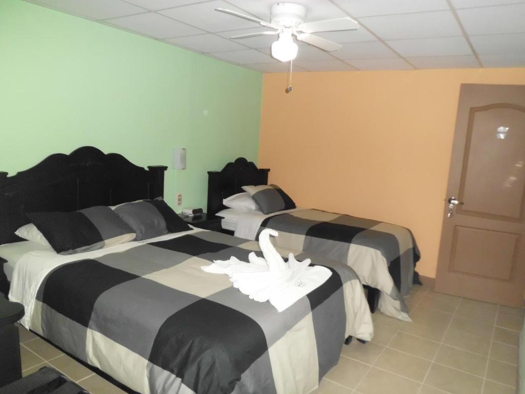 Hotel Eskalima Alajuela Phòng bức ảnh