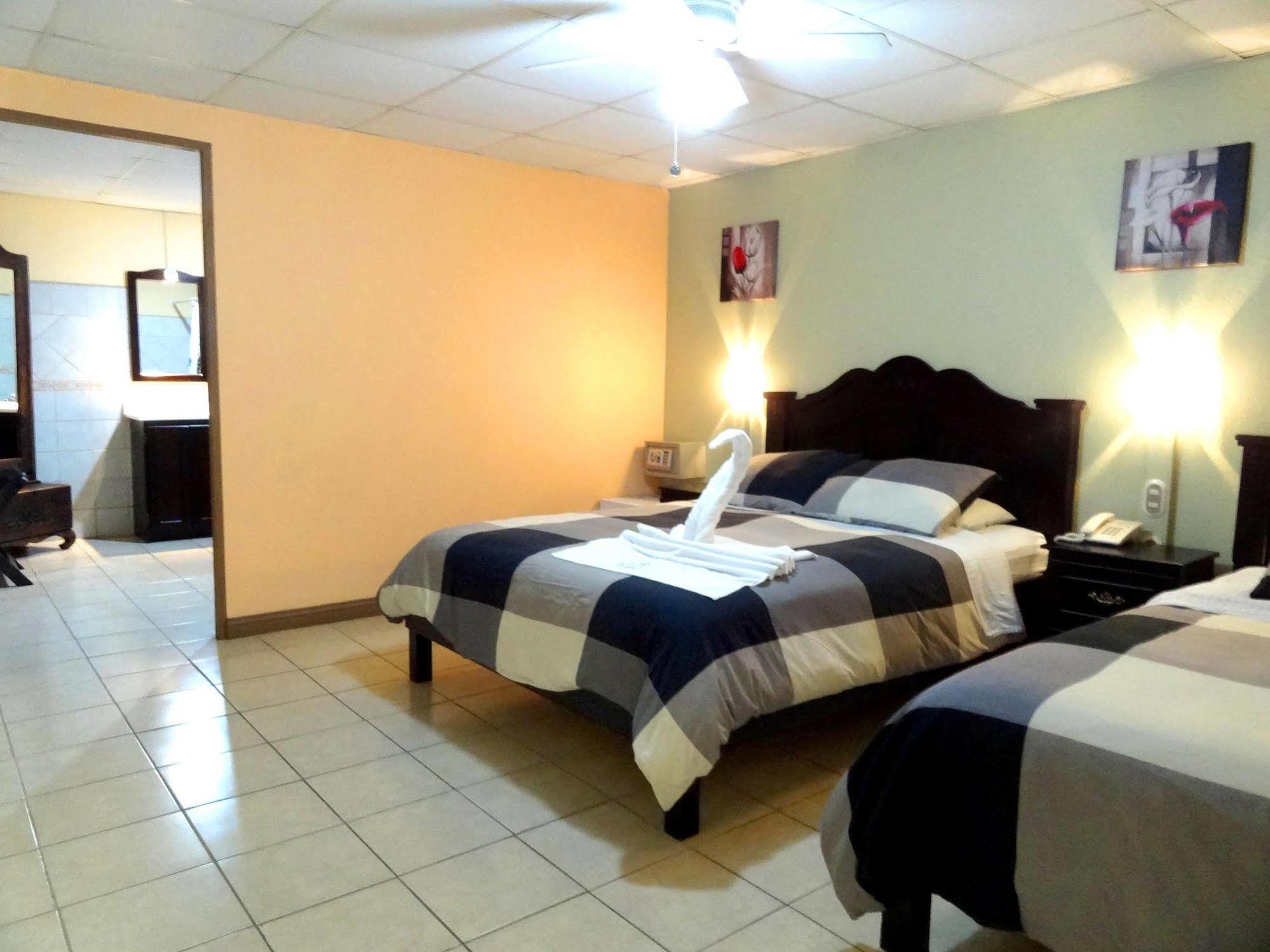 Hotel Eskalima Alajuela Ngoại thất bức ảnh