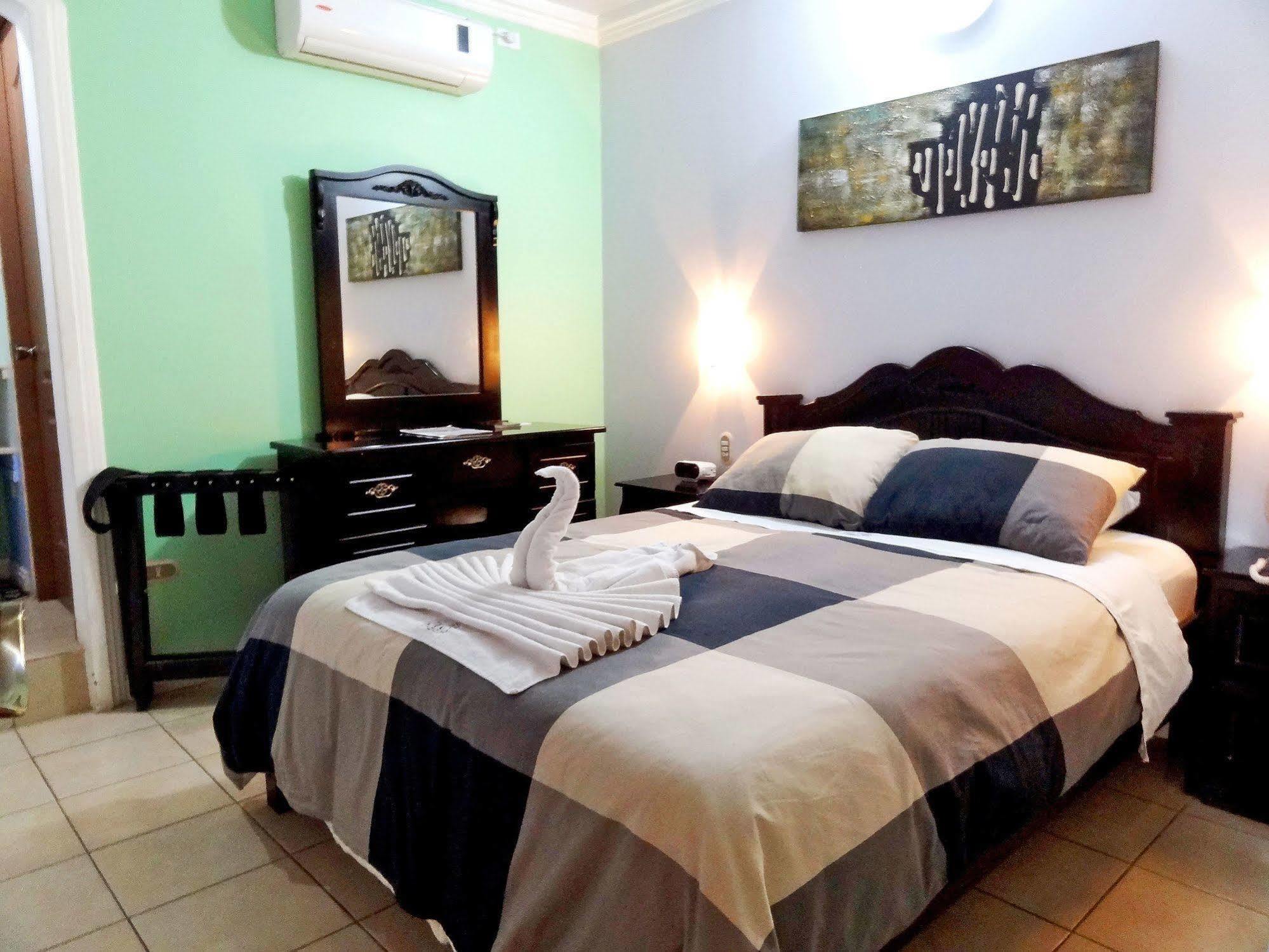 Hotel Eskalima Alajuela Ngoại thất bức ảnh